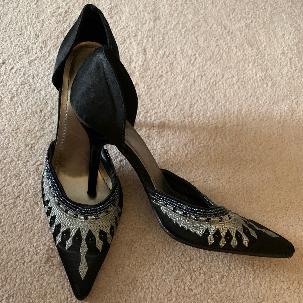 Women’s Black satin and beaded heels size 8